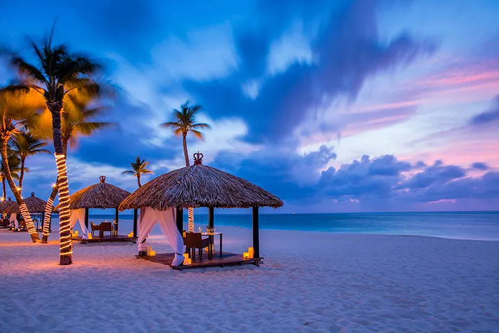 753 aruba honeymoon couple