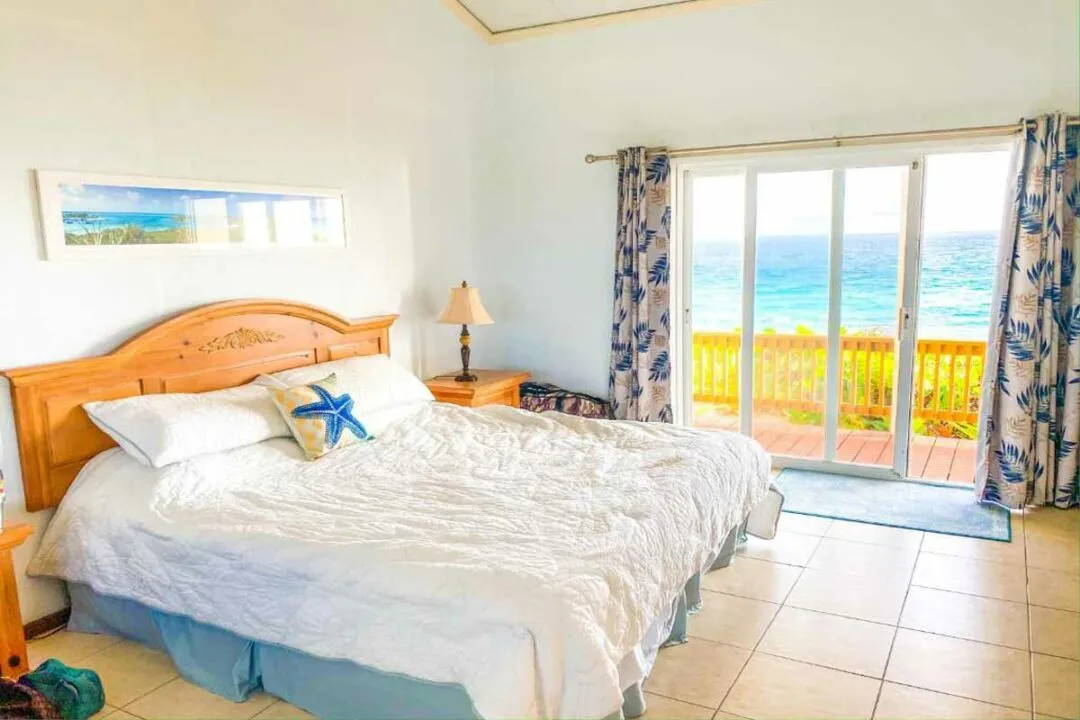 756 bahamas honeymoon couple