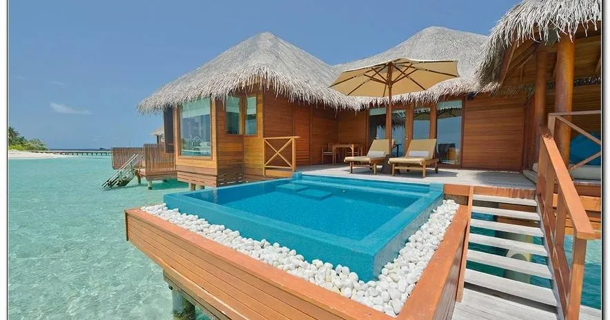 /img/819-kauai-honeymoon-spa.webp