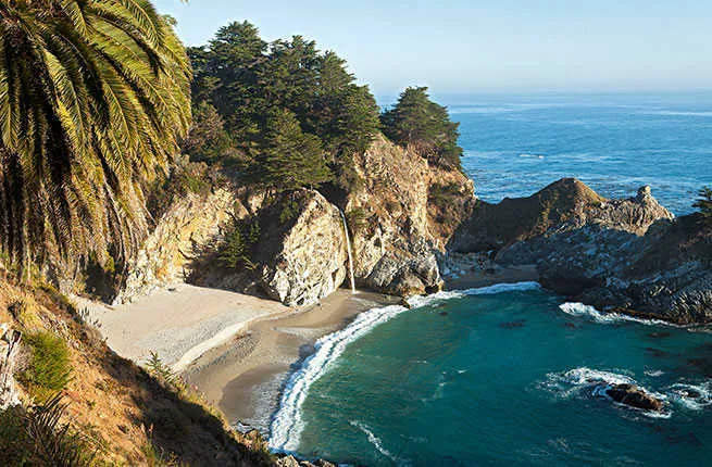 /img/834-romantic-honeymoon-activities.webp