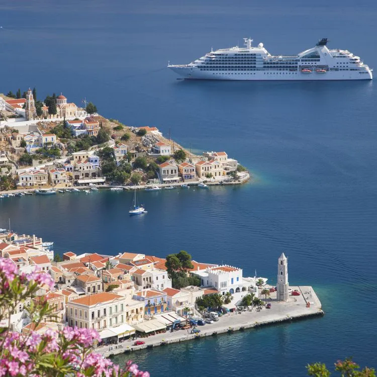 /img/835-european-cruise-honeymoon-memories.webp