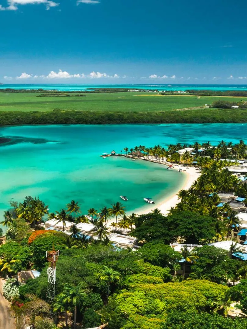 879 tropical honeymoon sunset
