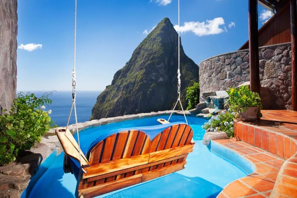 881 couple in honeymoon suite